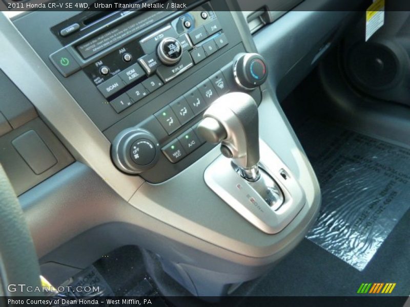 2011 CR-V SE 4WD 5 Speed Automatic Shifter