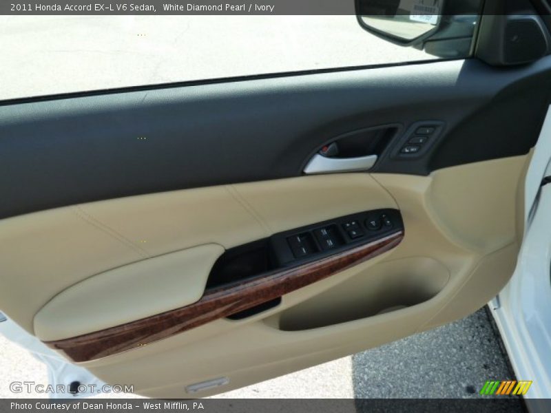 White Diamond Pearl / Ivory 2011 Honda Accord EX-L V6 Sedan
