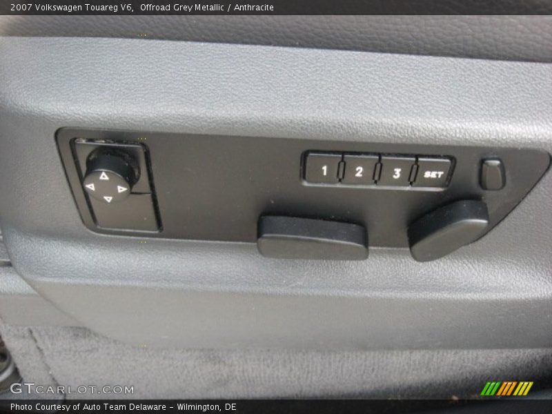 Offroad Grey Metallic / Anthracite 2007 Volkswagen Touareg V6