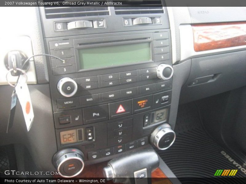 Offroad Grey Metallic / Anthracite 2007 Volkswagen Touareg V6