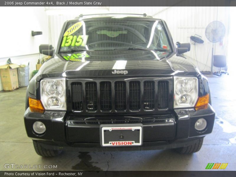 Black / Medium Slate Gray 2006 Jeep Commander 4x4