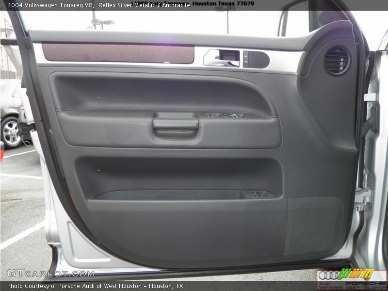 Reflex Silver Metallic / Anthracite 2004 Volkswagen Touareg V8