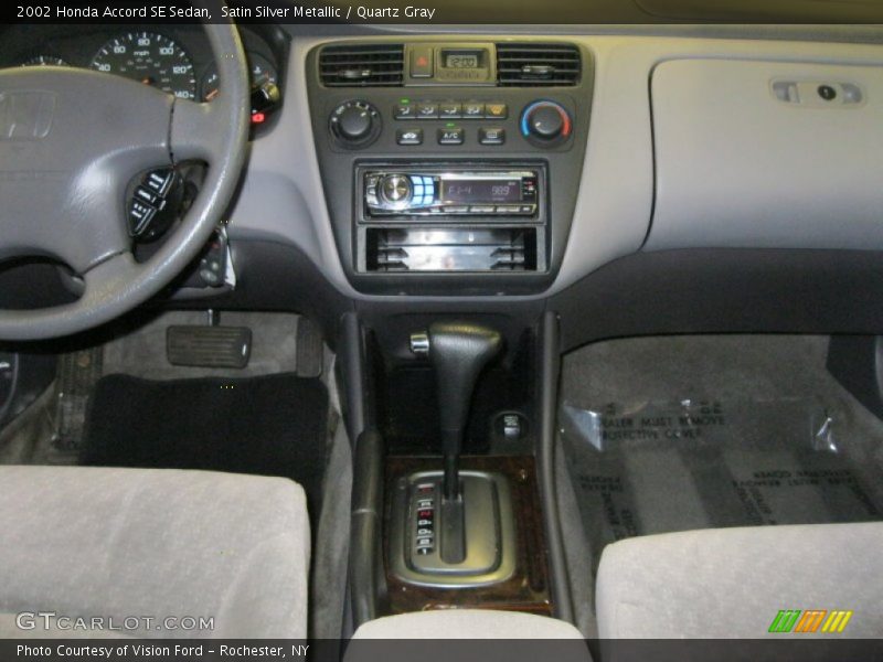 Satin Silver Metallic / Quartz Gray 2002 Honda Accord SE Sedan