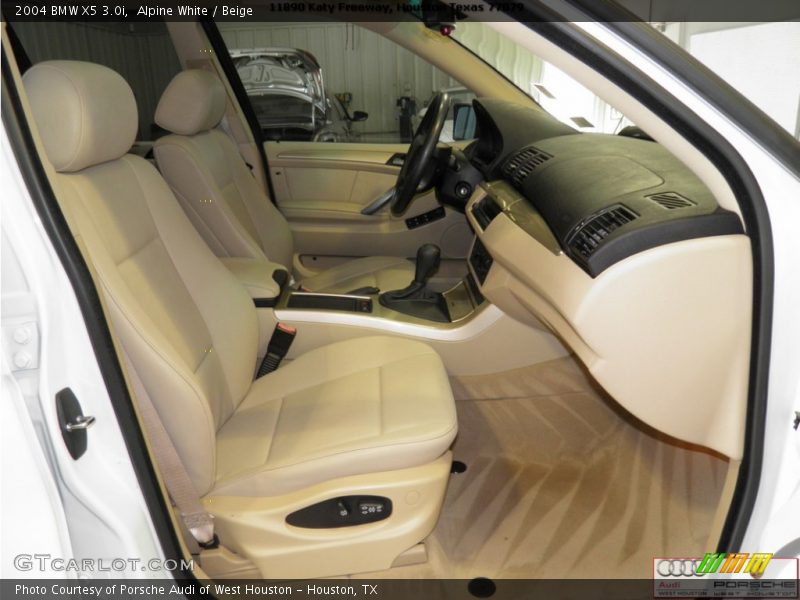 Alpine White / Beige 2004 BMW X5 3.0i
