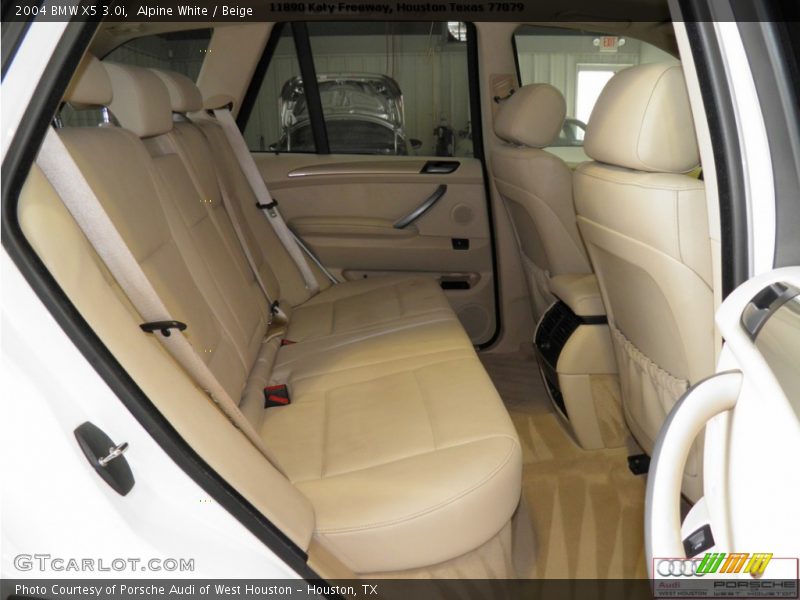 Alpine White / Beige 2004 BMW X5 3.0i