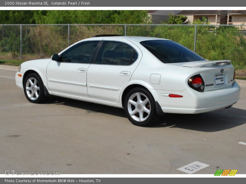 Icelandic Pearl / Frost 2000 Nissan Maxima SE