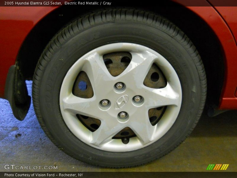 Electric Red Metallic / Gray 2005 Hyundai Elantra GLS Sedan