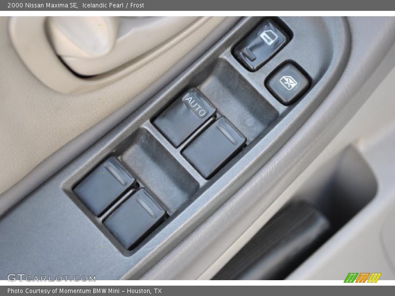 Icelandic Pearl / Frost 2000 Nissan Maxima SE