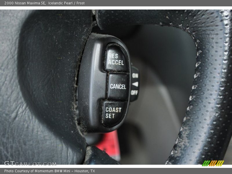 Icelandic Pearl / Frost 2000 Nissan Maxima SE