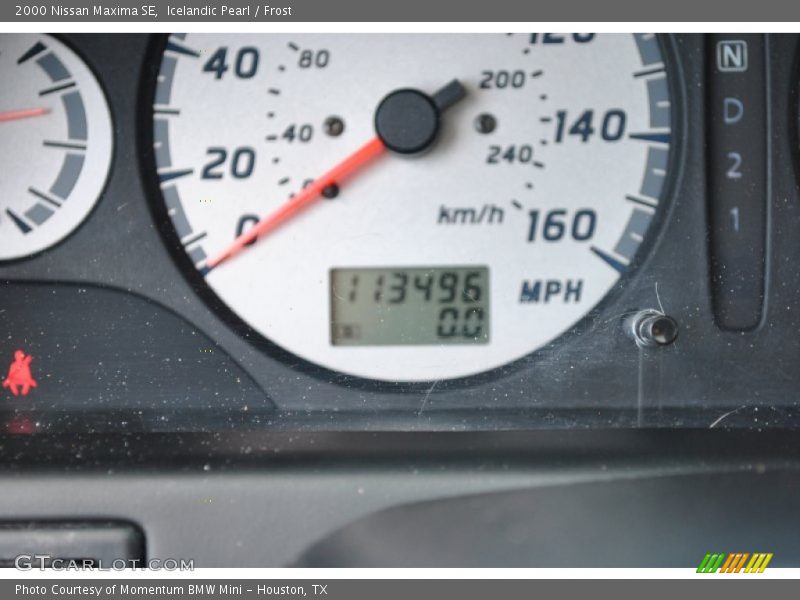 Icelandic Pearl / Frost 2000 Nissan Maxima SE
