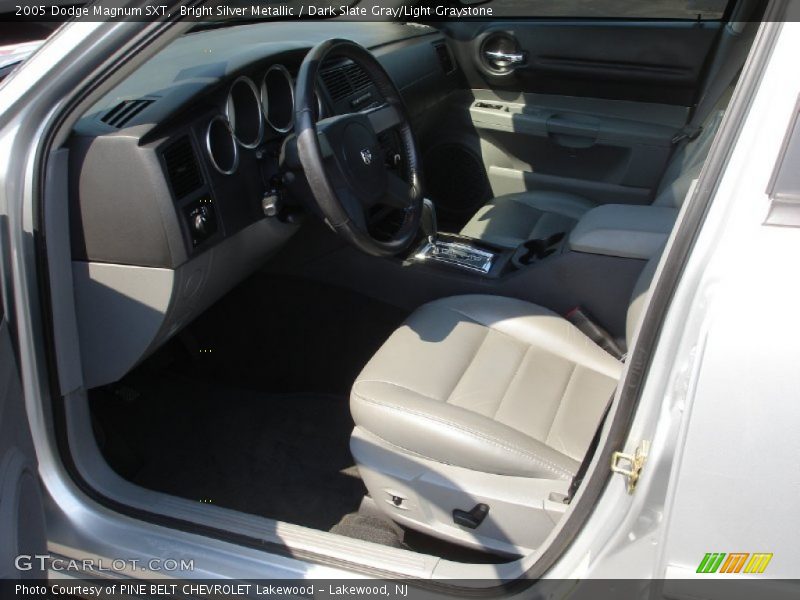 Bright Silver Metallic / Dark Slate Gray/Light Graystone 2005 Dodge Magnum SXT