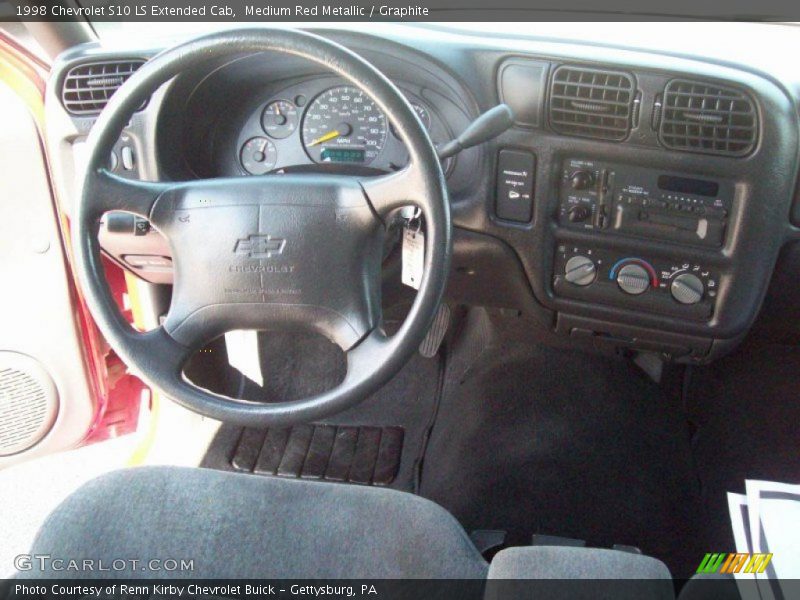 Medium Red Metallic / Graphite 1998 Chevrolet S10 LS Extended Cab