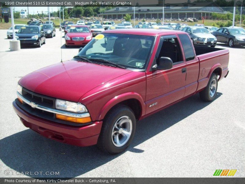 Front 3/4 View of 1998 S10 LS Extended Cab