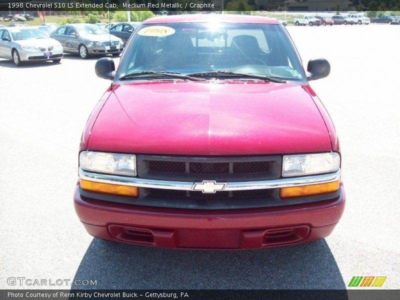 Medium Red Metallic / Graphite 1998 Chevrolet S10 LS Extended Cab