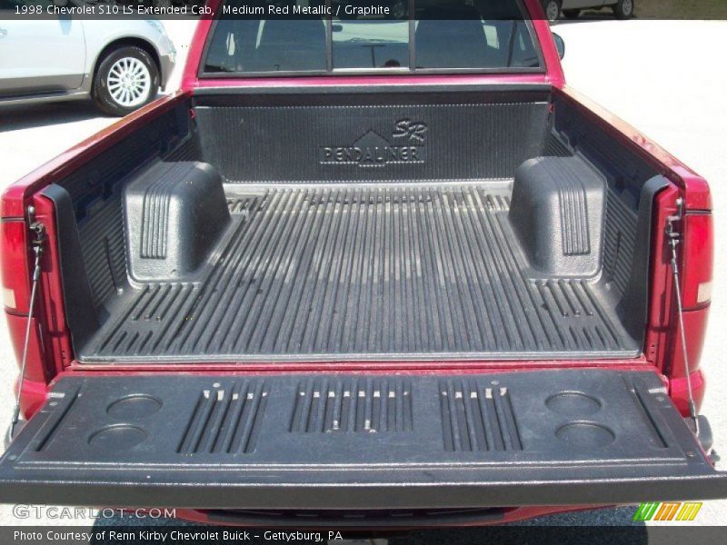 Medium Red Metallic / Graphite 1998 Chevrolet S10 LS Extended Cab