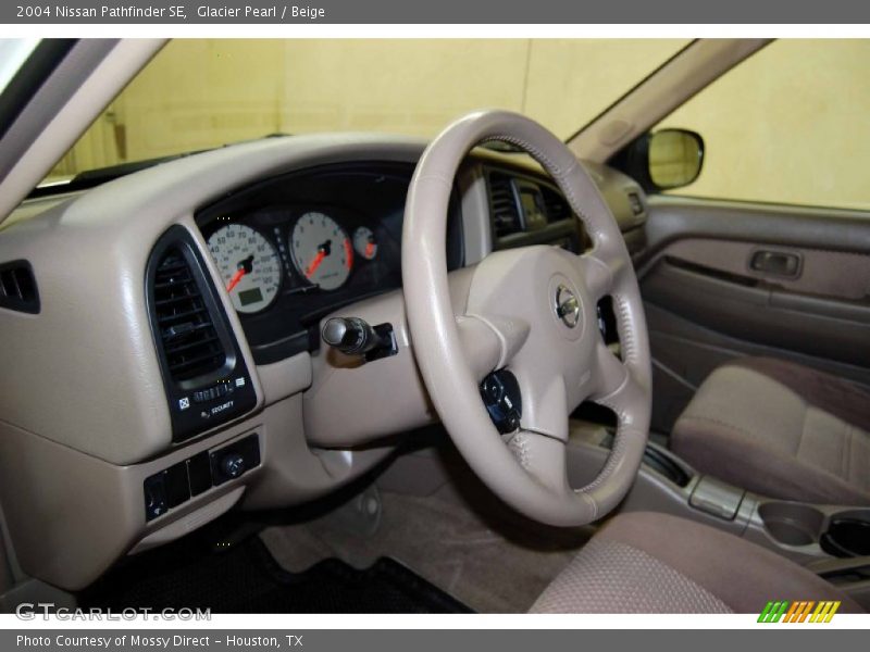 Glacier Pearl / Beige 2004 Nissan Pathfinder SE