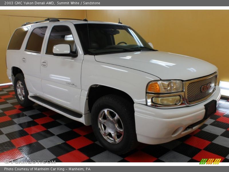 Summit White / Sandstone 2003 GMC Yukon Denali AWD