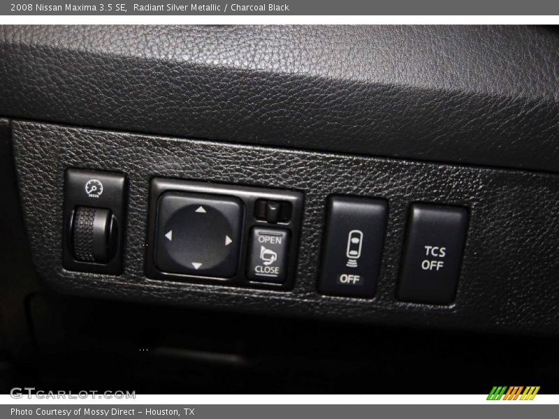 Radiant Silver Metallic / Charcoal Black 2008 Nissan Maxima 3.5 SE