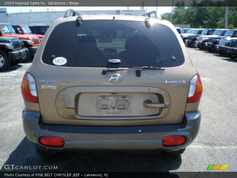 Sandstone / Beige 2004 Hyundai Santa Fe