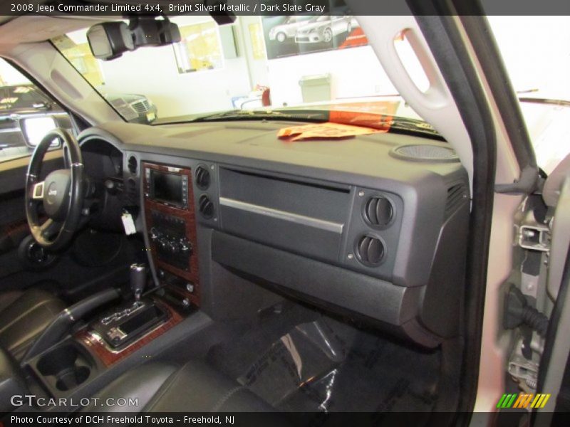 Bright Silver Metallic / Dark Slate Gray 2008 Jeep Commander Limited 4x4