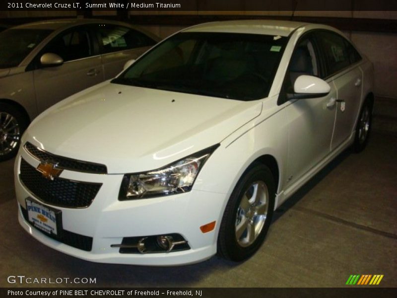 Summit White / Medium Titanium 2011 Chevrolet Cruze LT
