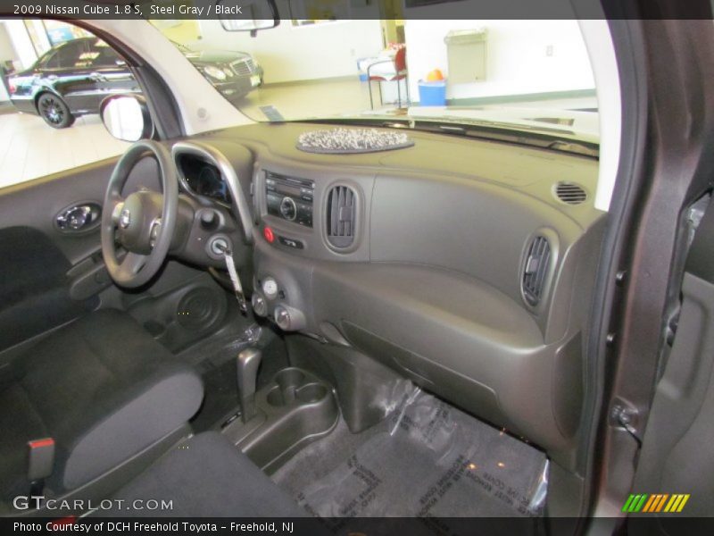 Steel Gray / Black 2009 Nissan Cube 1.8 S