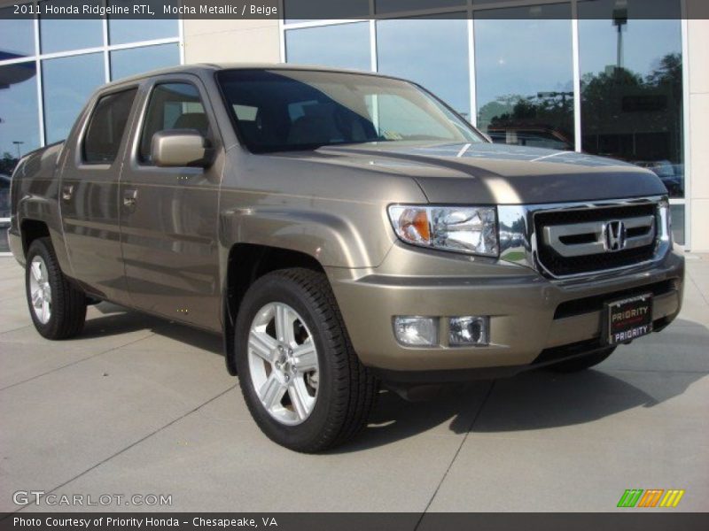 Front 3/4 View of 2011 Ridgeline RTL