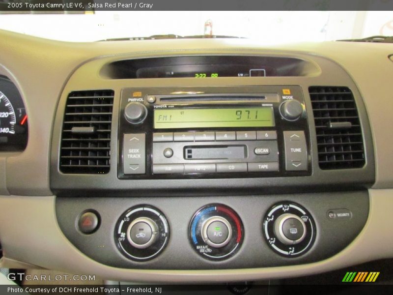 Controls of 2005 Camry LE V6