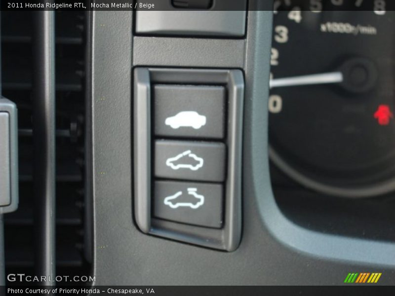 Controls of 2011 Ridgeline RTL