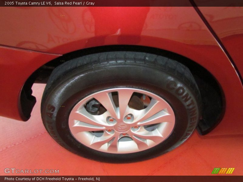 Salsa Red Pearl / Gray 2005 Toyota Camry LE V6