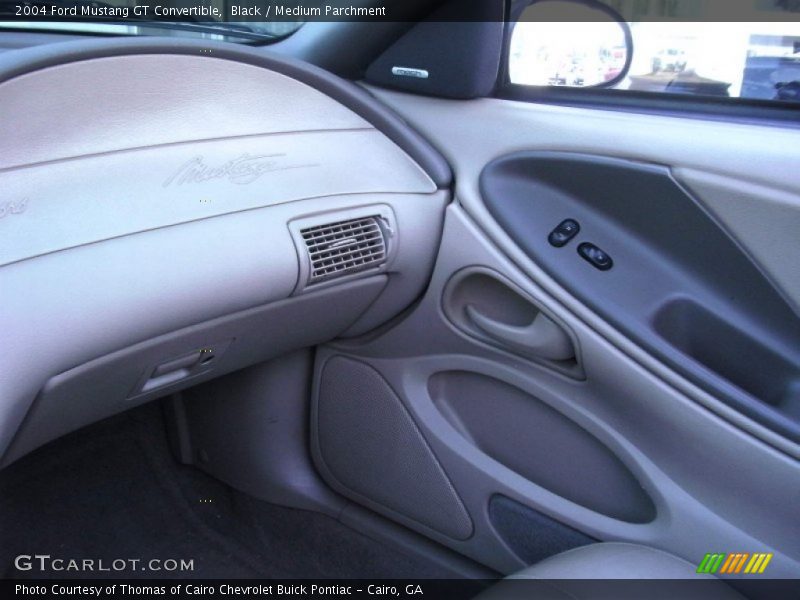 Black / Medium Parchment 2004 Ford Mustang GT Convertible