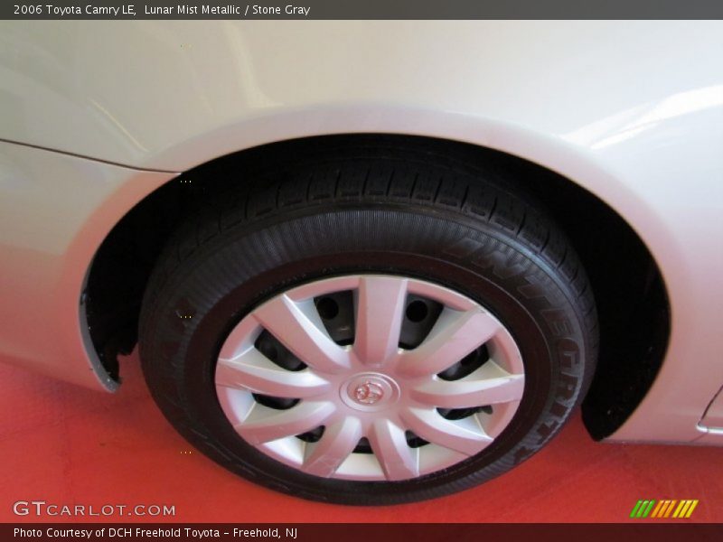 Lunar Mist Metallic / Stone Gray 2006 Toyota Camry LE