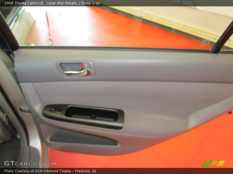 Lunar Mist Metallic / Stone Gray 2006 Toyota Camry LE