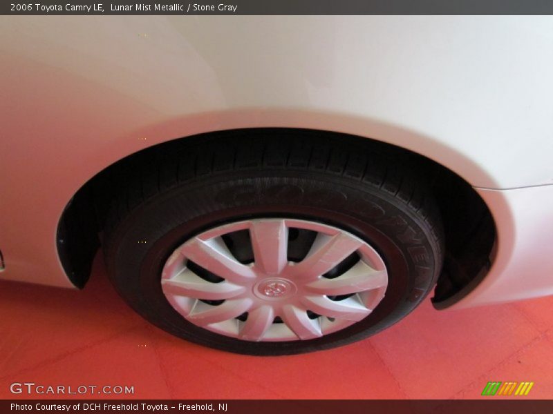 Lunar Mist Metallic / Stone Gray 2006 Toyota Camry LE