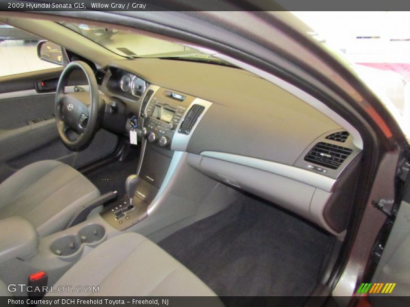 Willow Gray / Gray 2009 Hyundai Sonata GLS