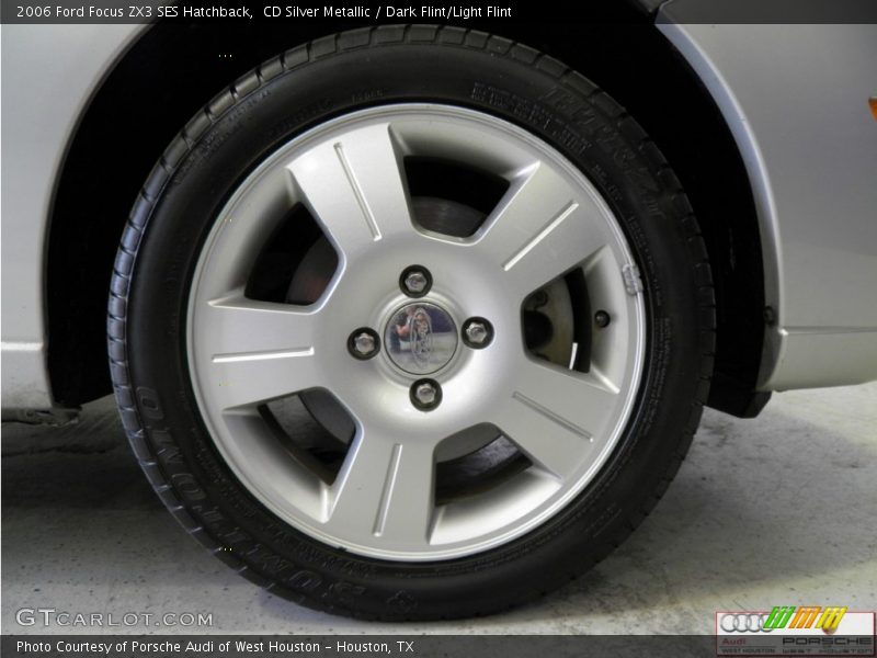 CD Silver Metallic / Dark Flint/Light Flint 2006 Ford Focus ZX3 SES Hatchback