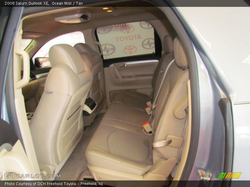 Ocean Mist / Tan 2008 Saturn Outlook XE