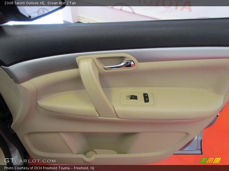 Ocean Mist / Tan 2008 Saturn Outlook XE