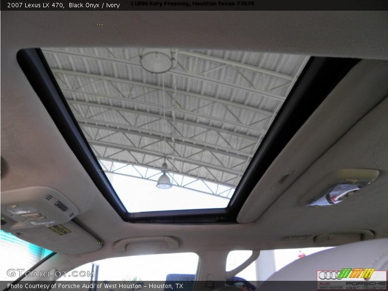 Black Onyx / Ivory 2007 Lexus LX 470
