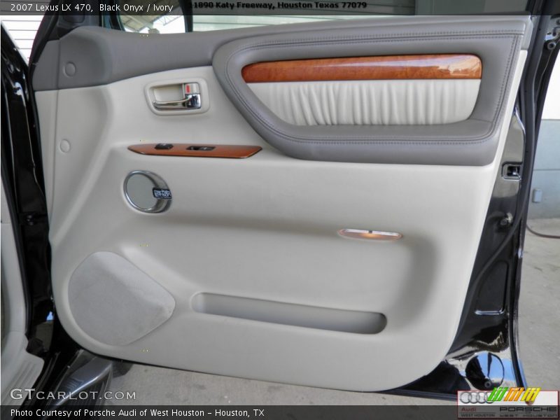 Black Onyx / Ivory 2007 Lexus LX 470