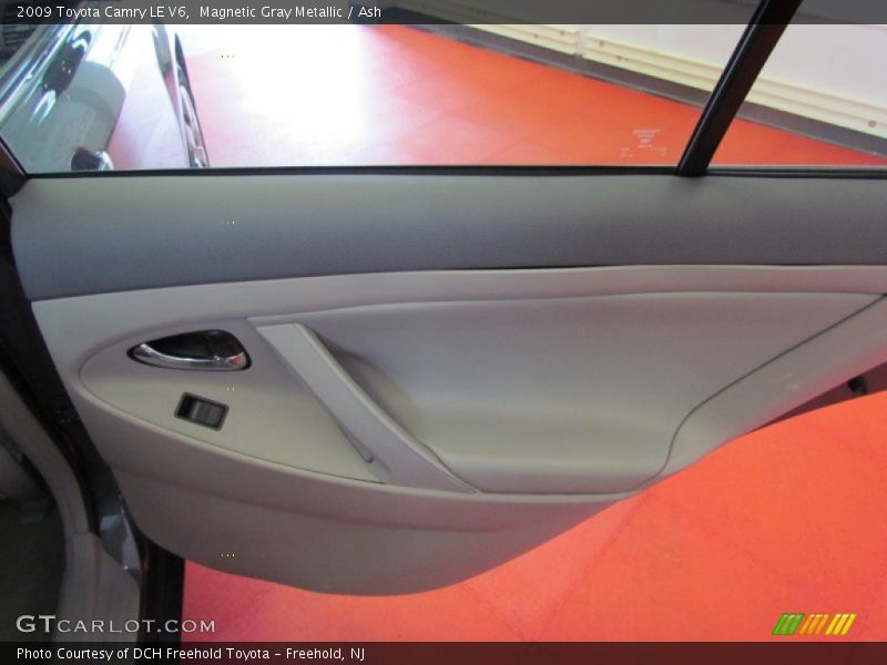 Magnetic Gray Metallic / Ash 2009 Toyota Camry LE V6