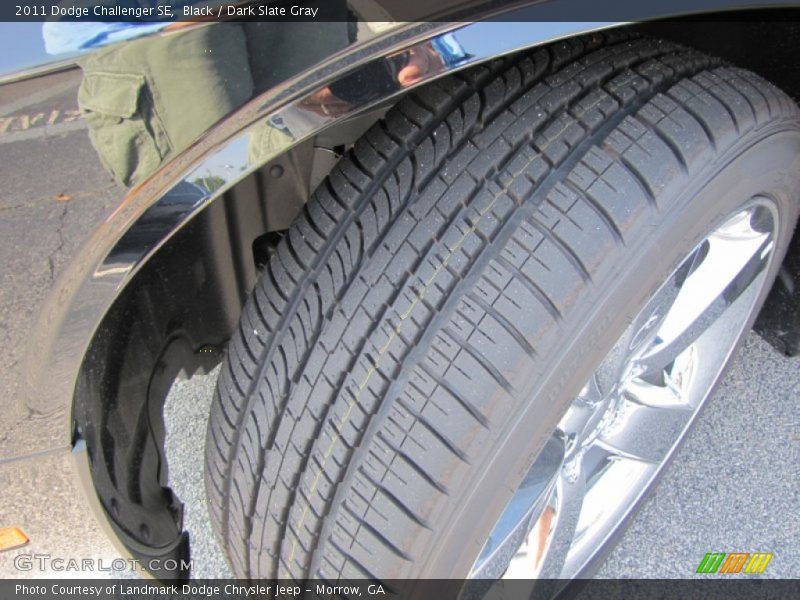 Black / Dark Slate Gray 2011 Dodge Challenger SE