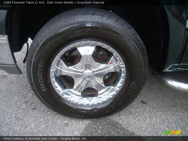 Dark Green Metallic / Gray/Dark Charcoal 2004 Chevrolet Tahoe LS 4x4