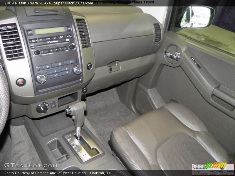 Super Black / Charcoal 2009 Nissan Xterra SE 4x4