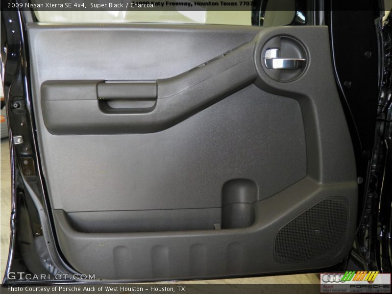 Super Black / Charcoal 2009 Nissan Xterra SE 4x4
