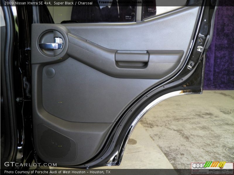Super Black / Charcoal 2009 Nissan Xterra SE 4x4