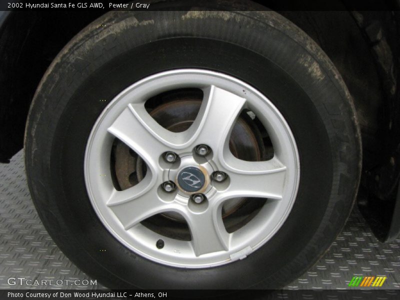 Pewter / Gray 2002 Hyundai Santa Fe GLS AWD