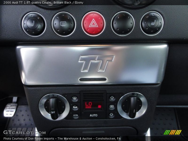 Controls of 2000 TT 1.8T quattro Coupe