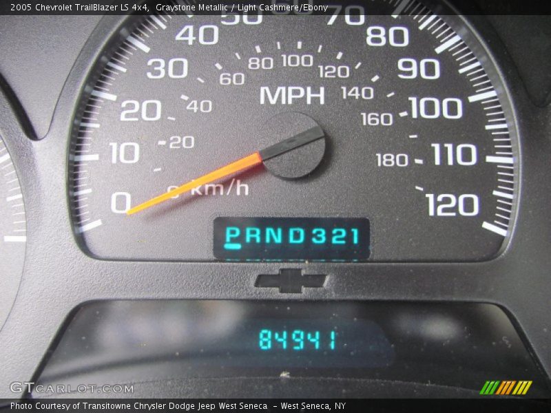 Graystone Metallic / Light Cashmere/Ebony 2005 Chevrolet TrailBlazer LS 4x4