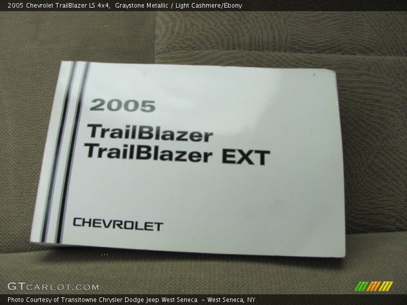 Graystone Metallic / Light Cashmere/Ebony 2005 Chevrolet TrailBlazer LS 4x4